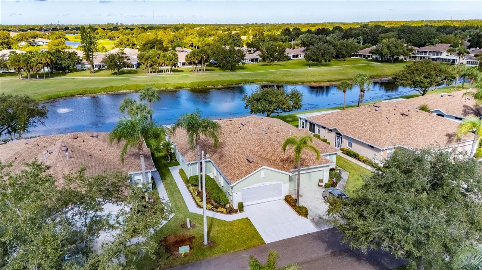Condominium at 1229 HUNTINGTON GREENS DR #12, SUN CITY CENTER, photo 2 of 53