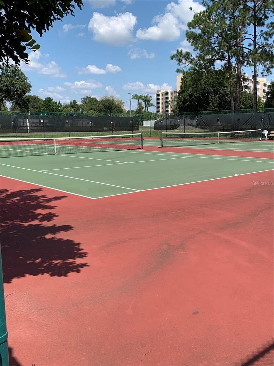 Tennis Courts - 1229 HUNTINGTON GREENS DR #12, SUN CITY CENTER