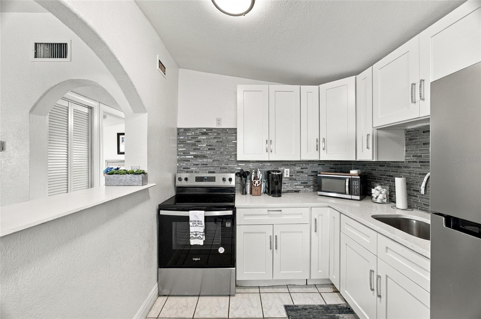 Kitchen - 1906 E 98TH AVE, TAMPA