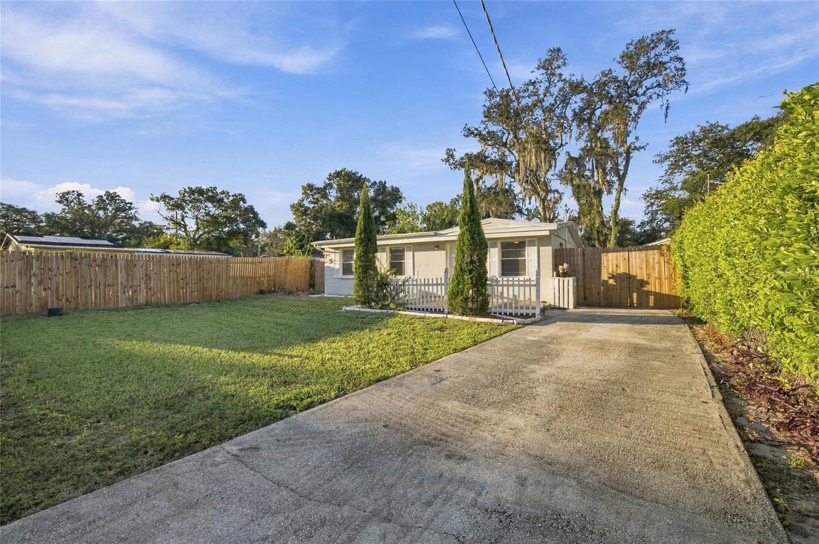 Single Family Residence at 1906 E 98TH AVE, TAMPA, photo 24 of 33
