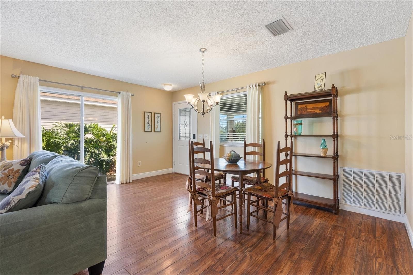 Villa at 2379 BATON PL, THE VILLAGES, photo 9 of 36