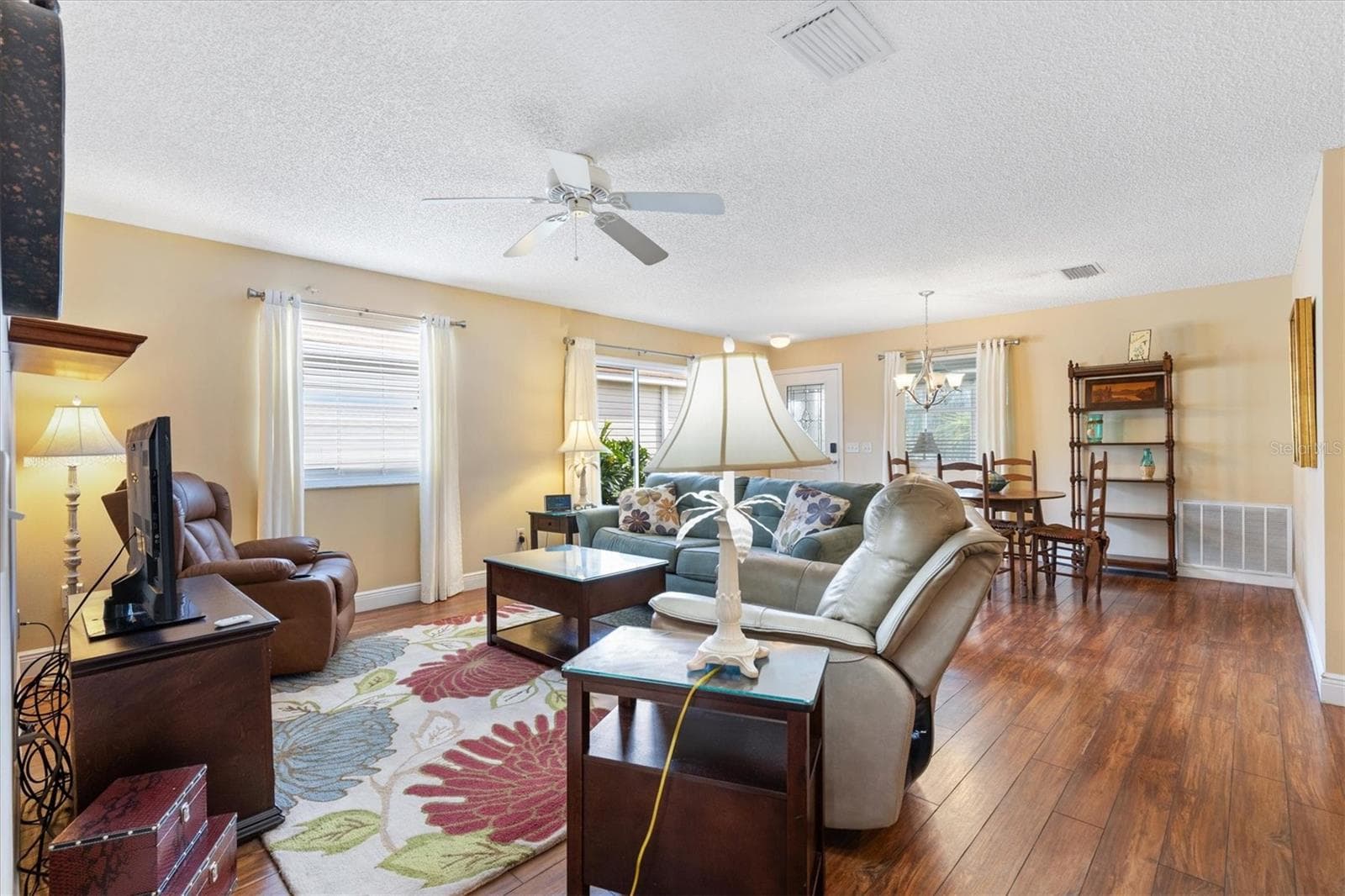 Villa at 2379 BATON PL, THE VILLAGES, photo 12 of 36
