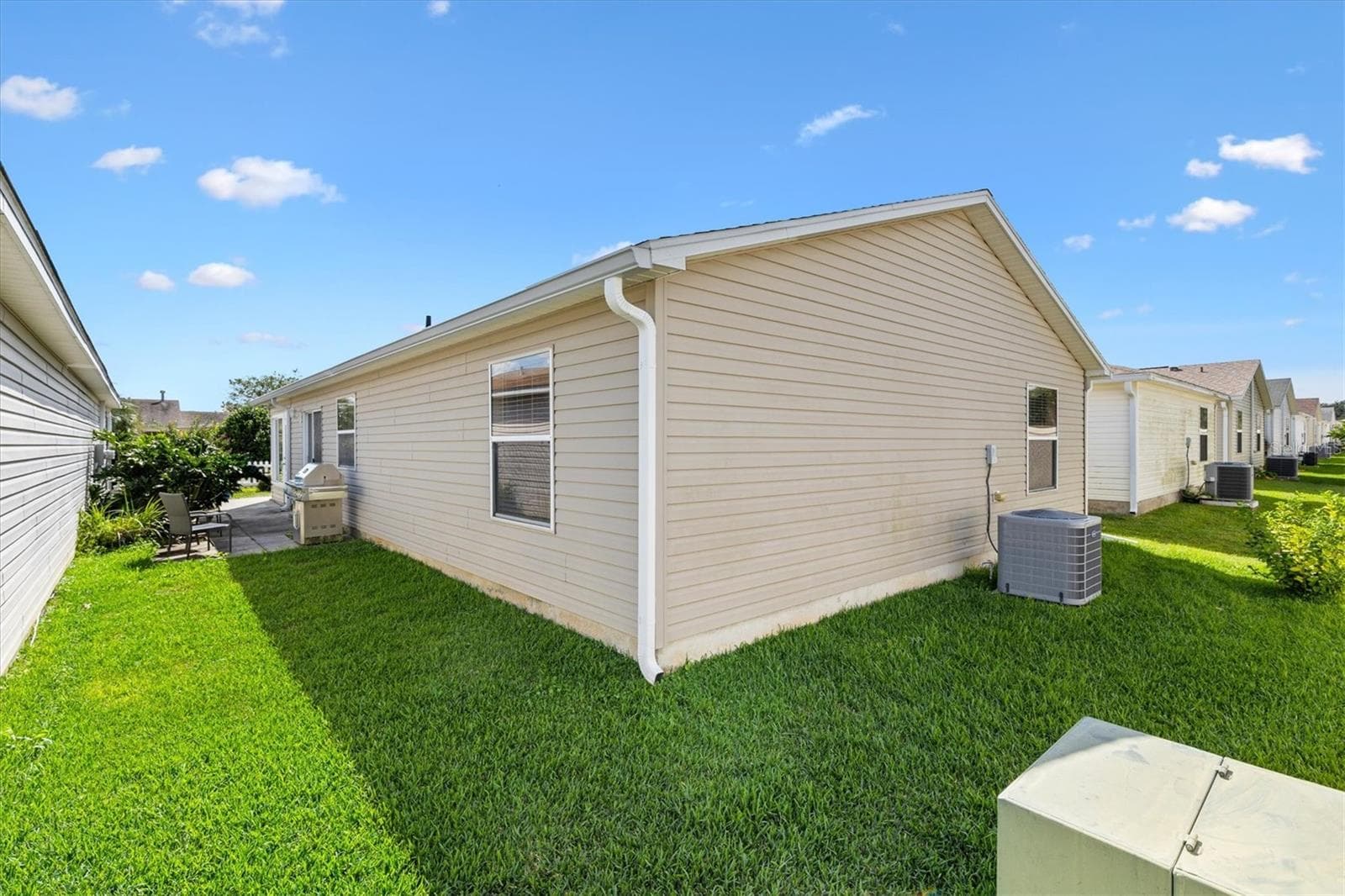 Villa at 2379 BATON PL, THE VILLAGES, photo 29 of 36