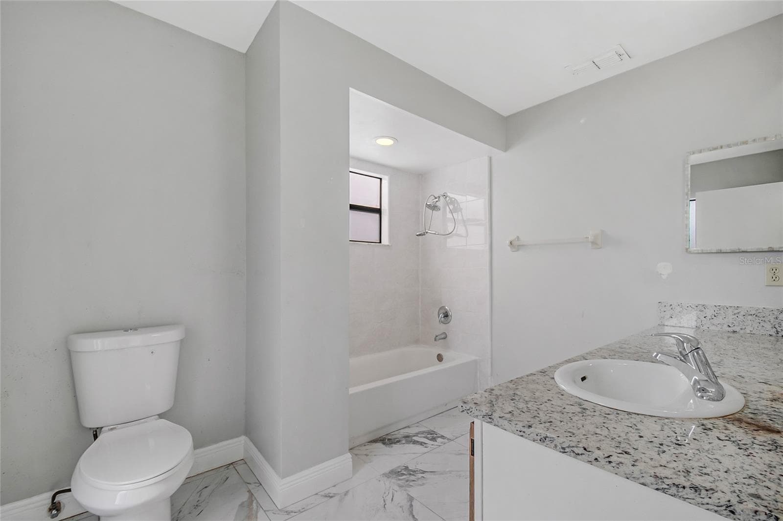 Single Family Residence at 301 BLUE BAYOU DR, KISSIMMEE, photo 26 of 44