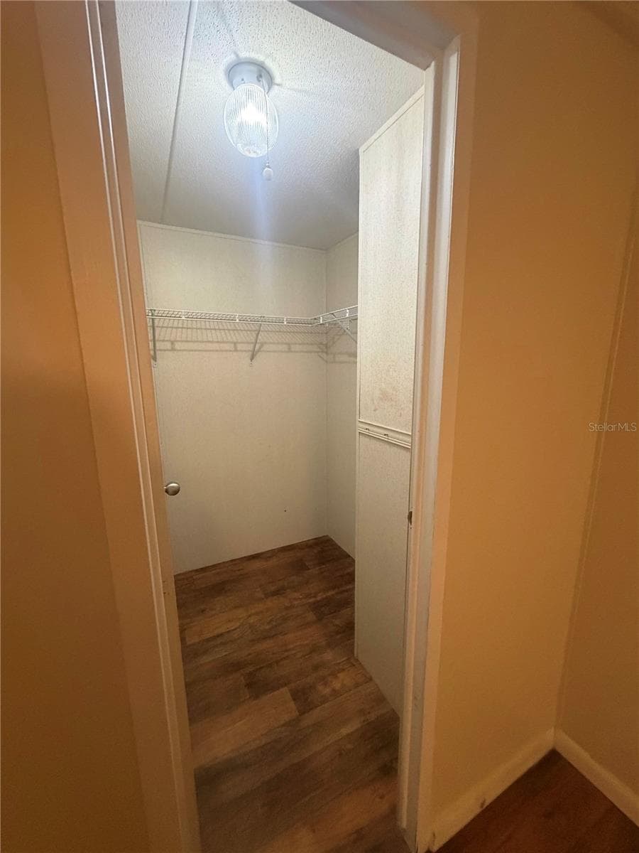 Bedroom 3 closet - 4909 MERRIN RD, PLANT CITY