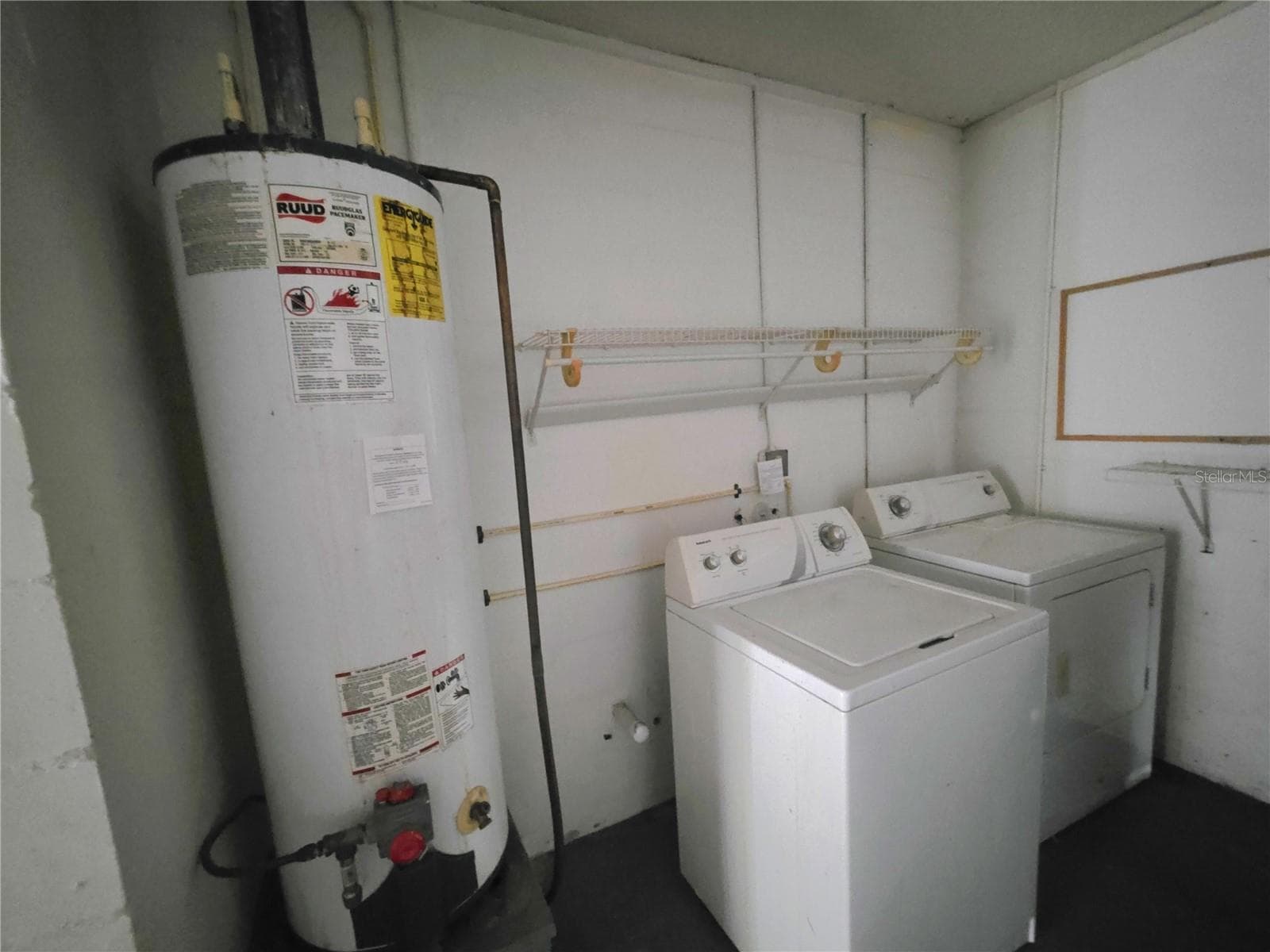 Laundry area - 395 SAN JOSE DR, WINTER HAVEN