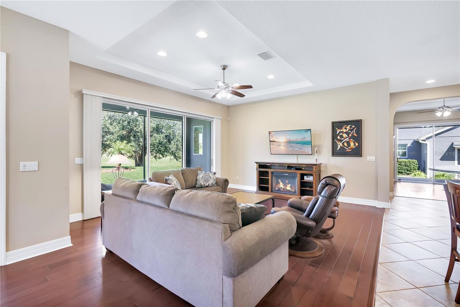 Family Room - 103 BALMY COAST RD, GROVELAND