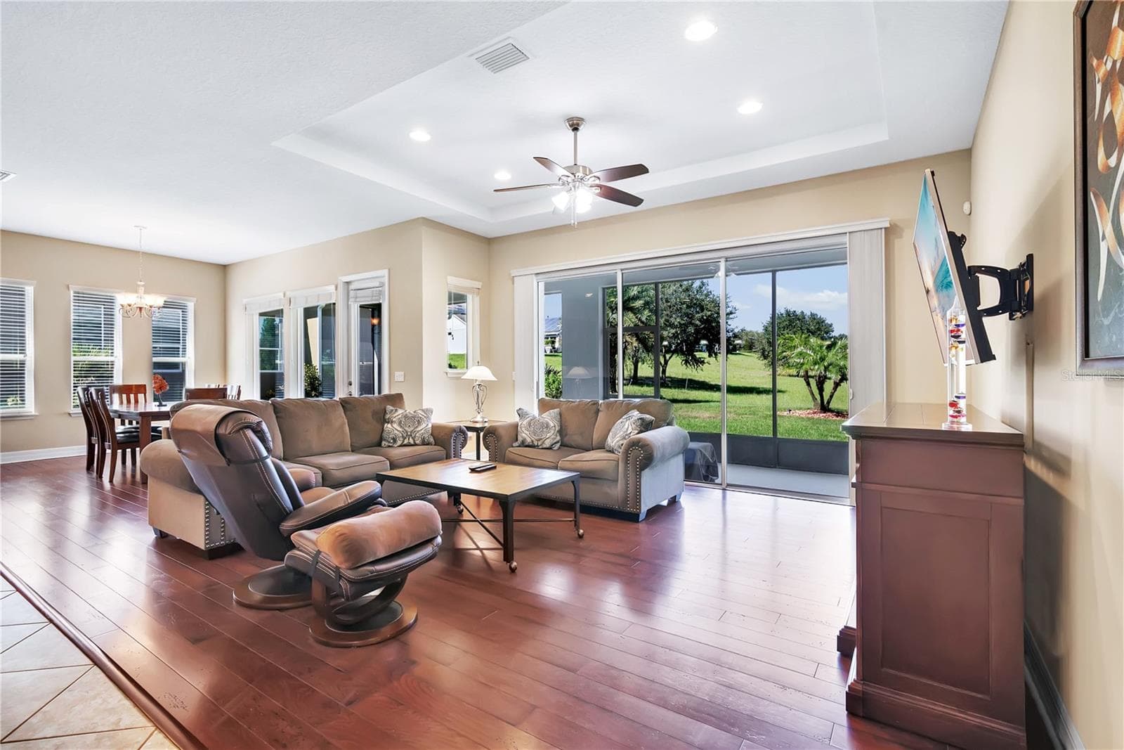 Family Room - 103 BALMY COAST RD, GROVELAND