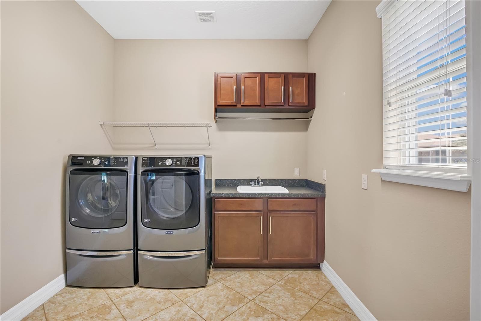 Full Laundry Room off Kitchen - 103 BALMY COAST RD, GROVELAND