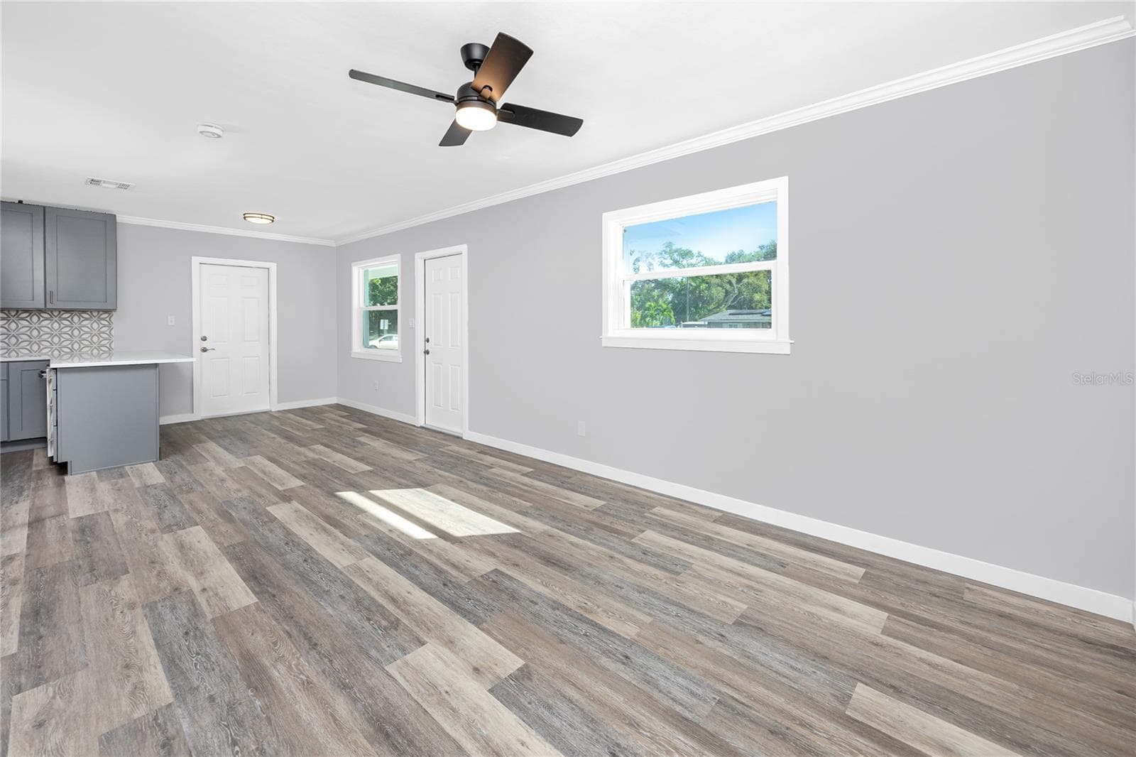 Single Family Residence at 6542 GEM LN, SEMINOLE, photo 10 of 35