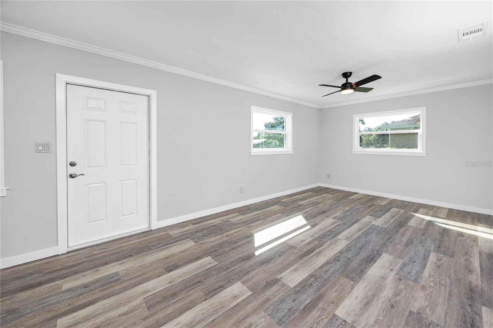 Single Family Residence at 6542 GEM LN, SEMINOLE, photo 11 of 35