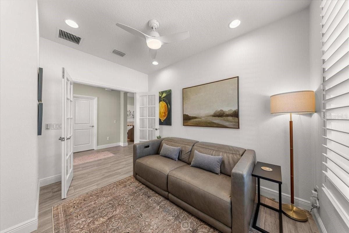 Office/Den - 5179 NW 35TH LANE RD, OCALA