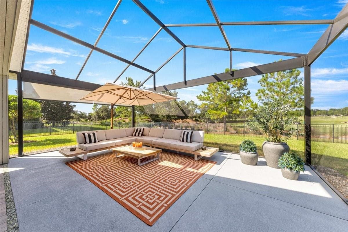 Large Screened Indoor/Outdoor Living Area - 5179 NW 35TH LANE RD, OCALA
