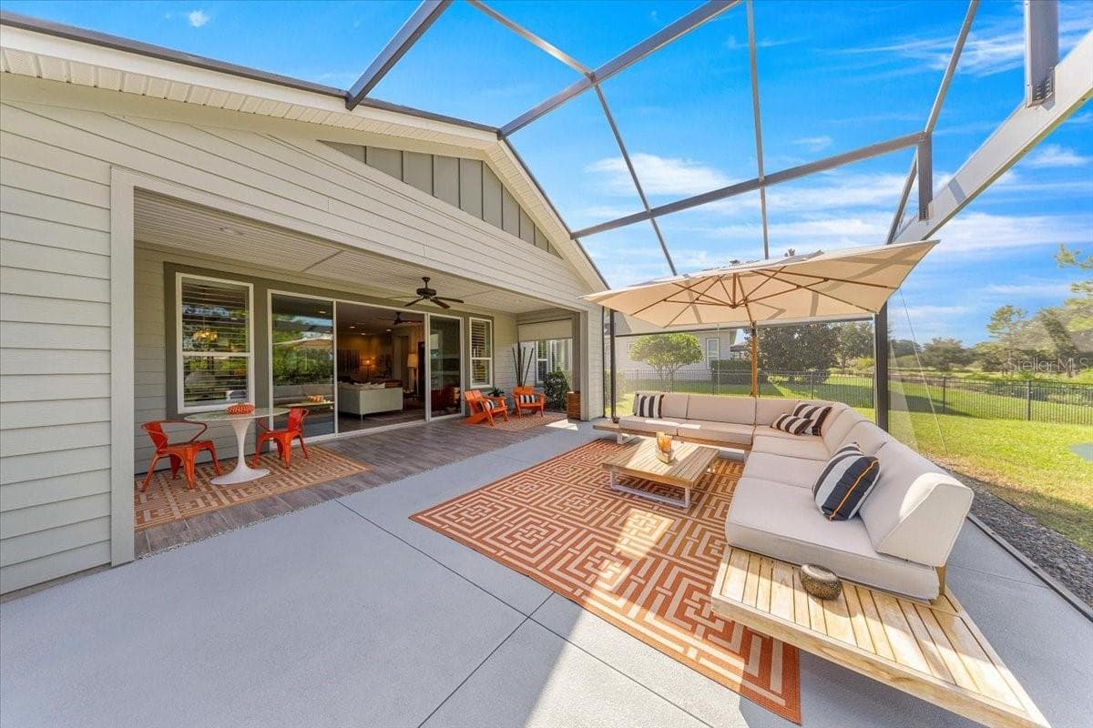 Large Screened Indoor/Outdoor Living Area - 5179 NW 35TH LANE RD, OCALA