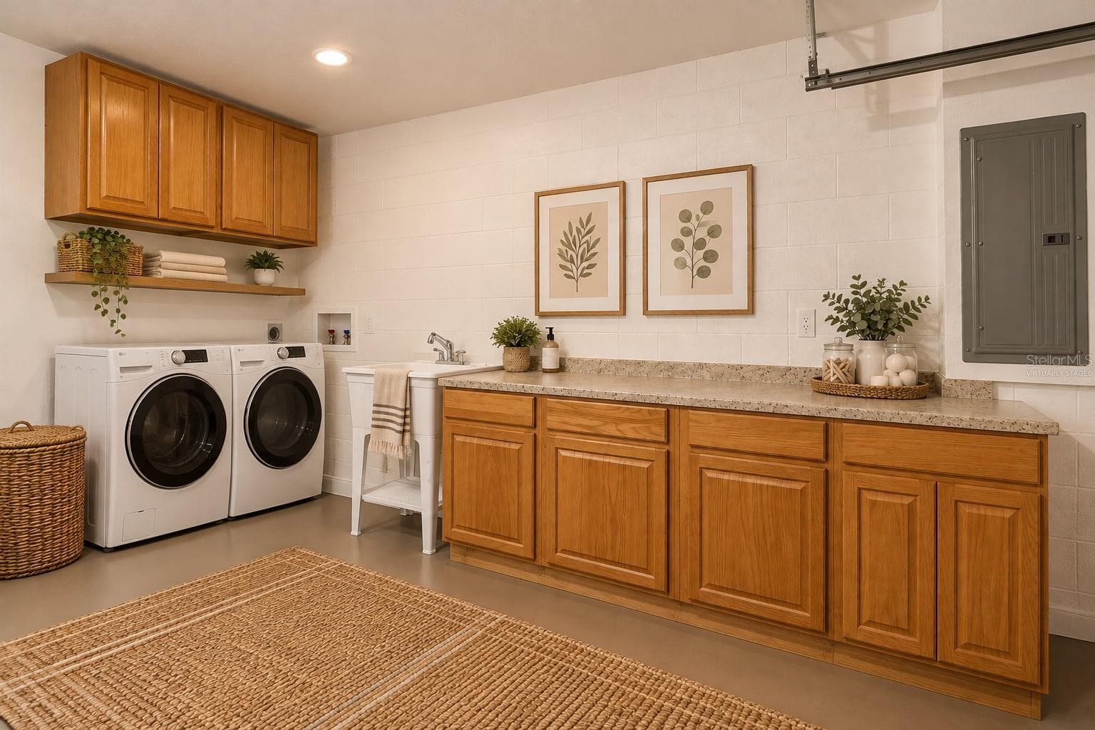 Garage-virtually staged - 140 MILESTONE DR, HAINES CITY