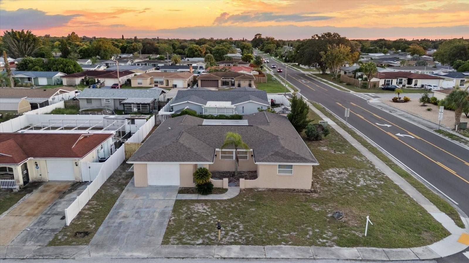 Single Family Residence at 7204 WESTCOTT DR, PORT RICHEY, photo 2 of 43