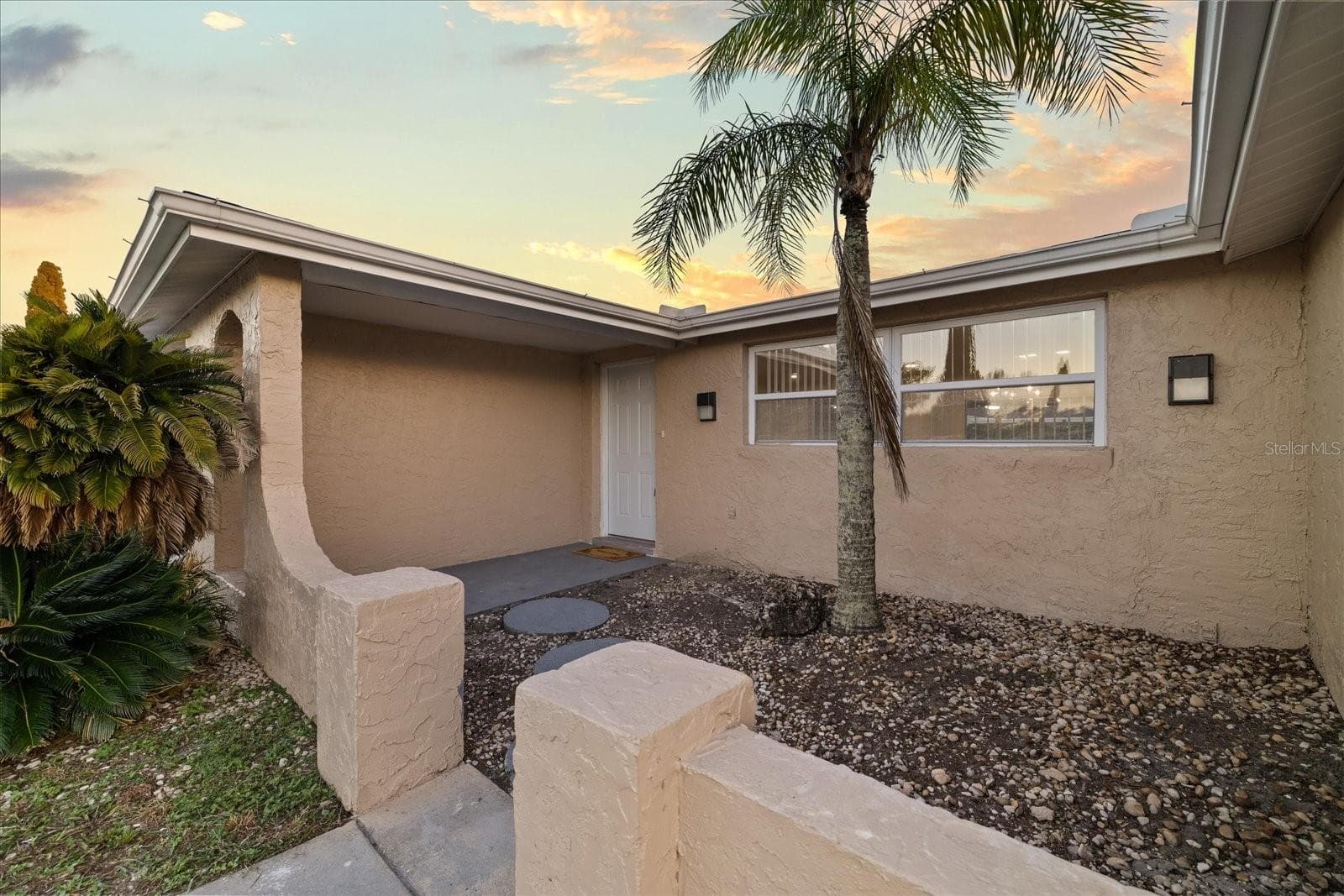 Single Family Residence at 7204 WESTCOTT DR, PORT RICHEY, photo 5 of 43
