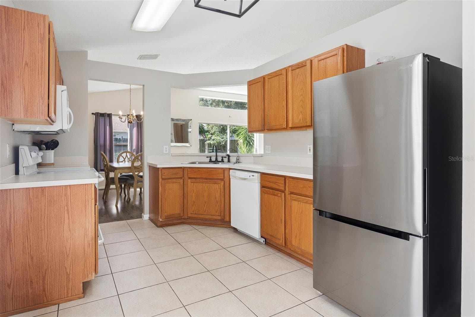Single Family Residence at 13233 EARLY RUN LN, RIVERVIEW, photo 10 of 29