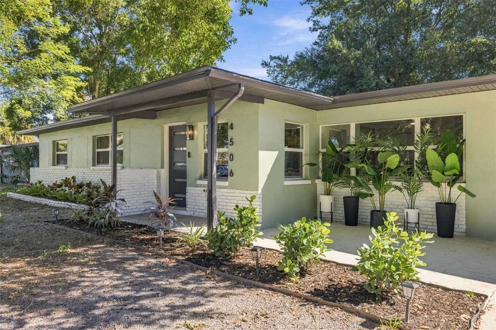 Single Family Residence at 4506 S CAMERON AVE, TAMPA, photo 3 of 35
