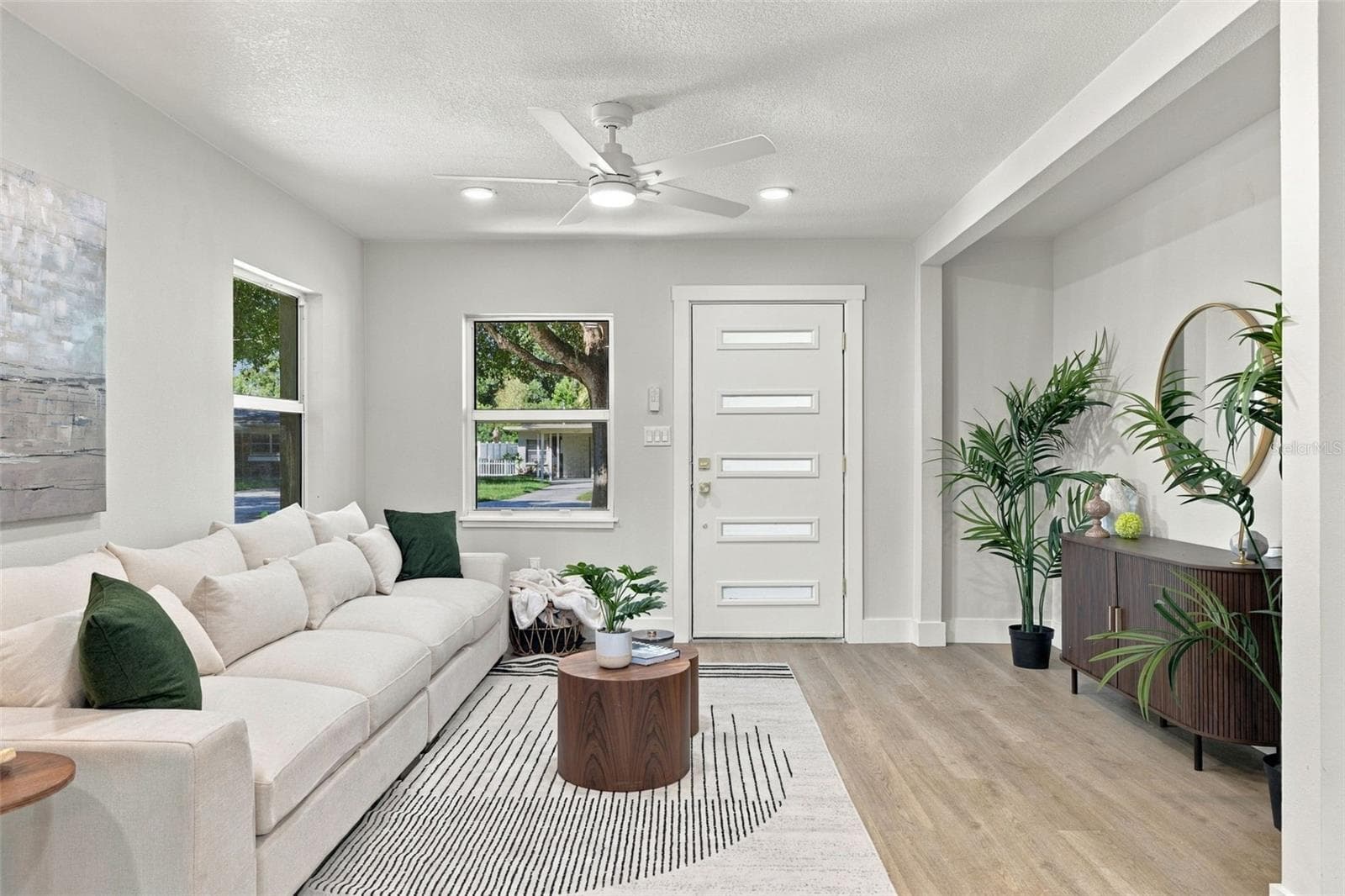 Single Family Residence at 4506 S CAMERON AVE, TAMPA, photo 6 of 35