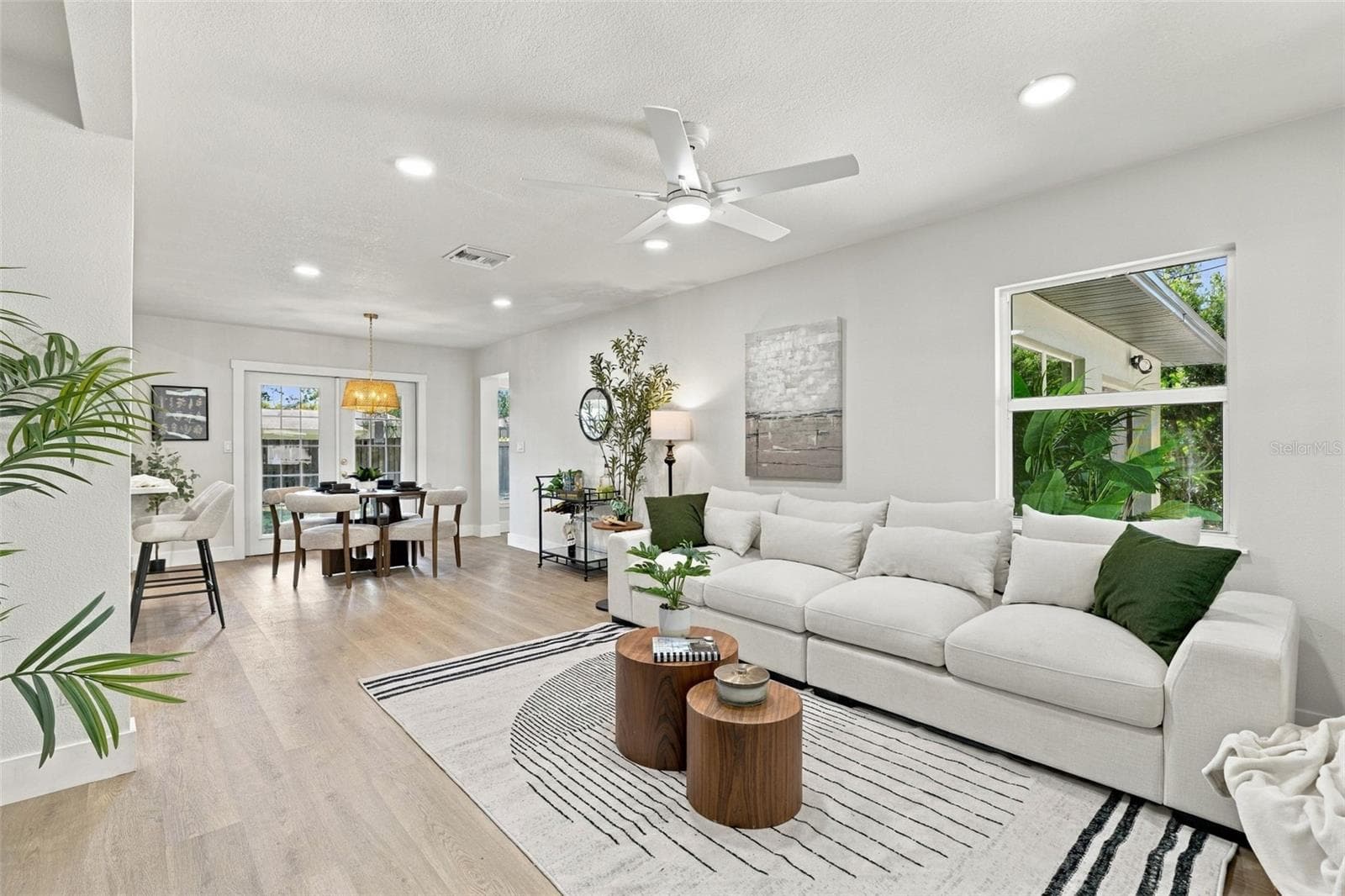 Single Family Residence at 4506 S CAMERON AVE, TAMPA, photo 7 of 35