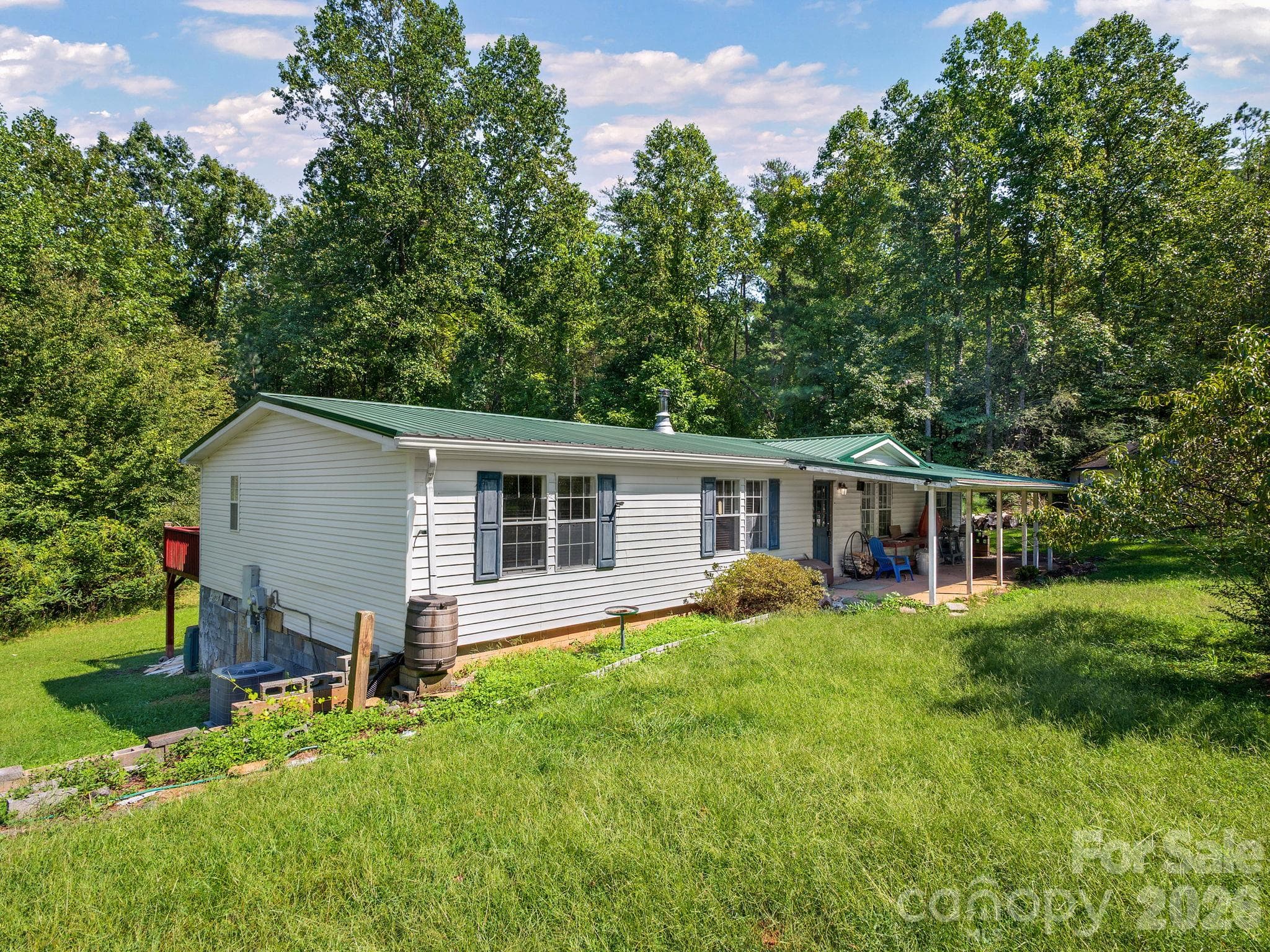 628 Grassy Knob Road