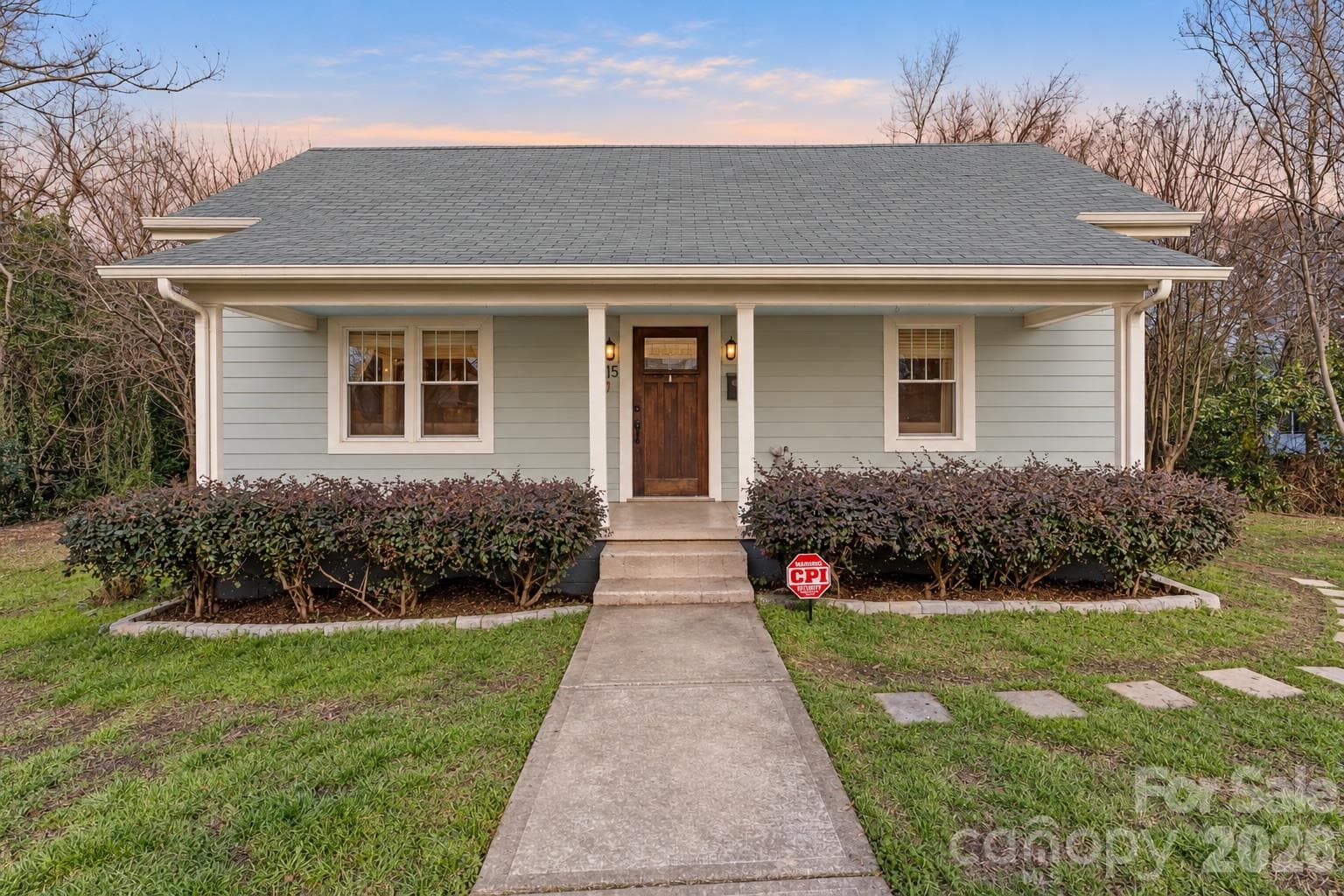 Single Family Residence at 2815 N Myers Street, Charlotte, photo 3 of 38