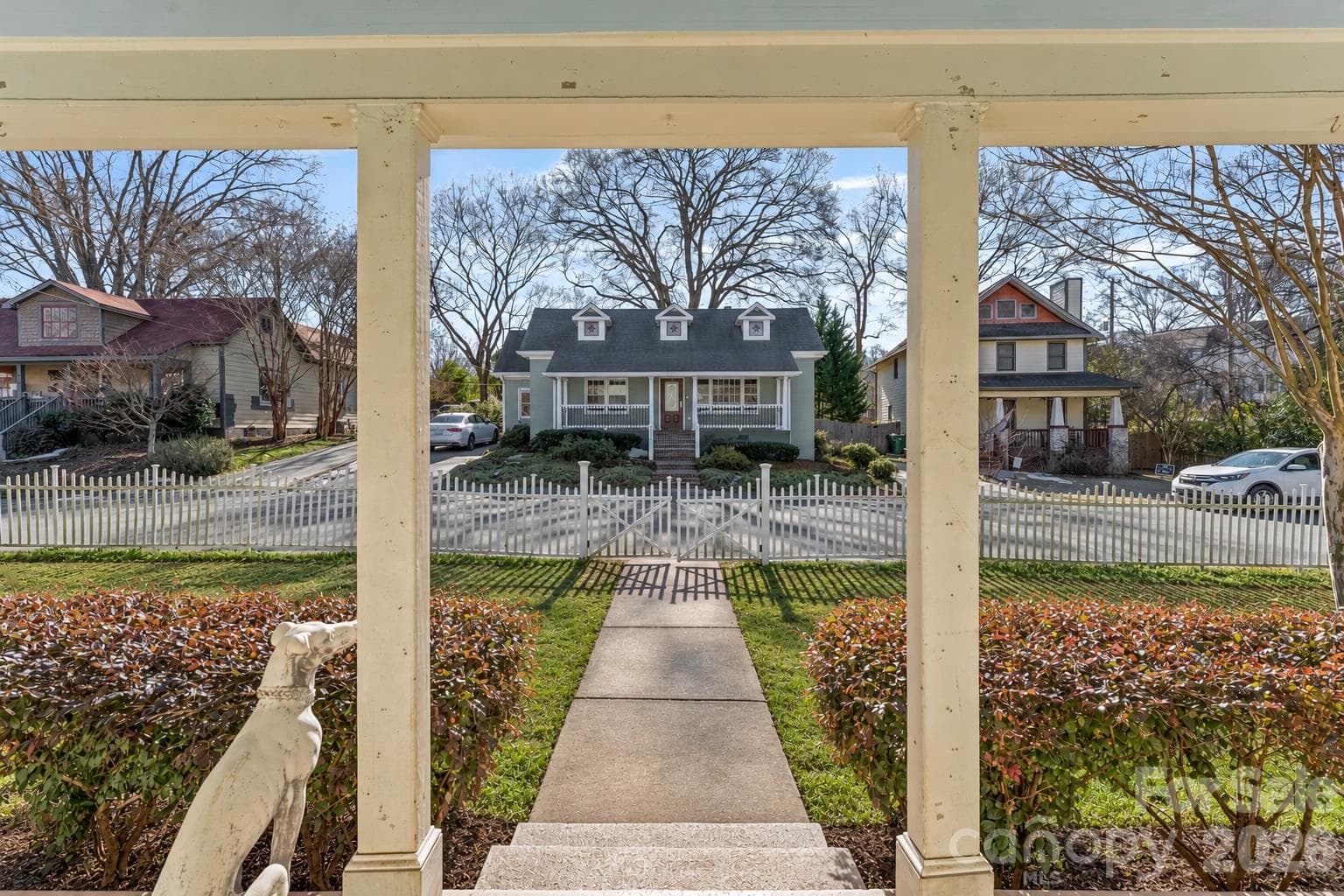Single Family Residence at 2815 N Myers Street, Charlotte, photo 5 of 38