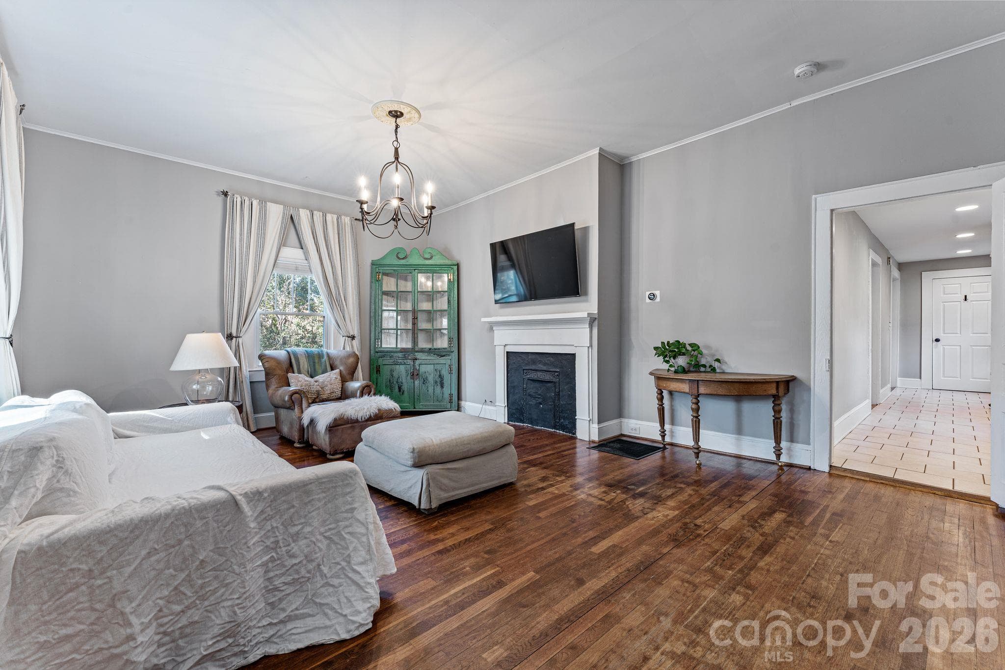 Single Family Residence at 2815 N Myers Street, Charlotte, photo 10 of 38