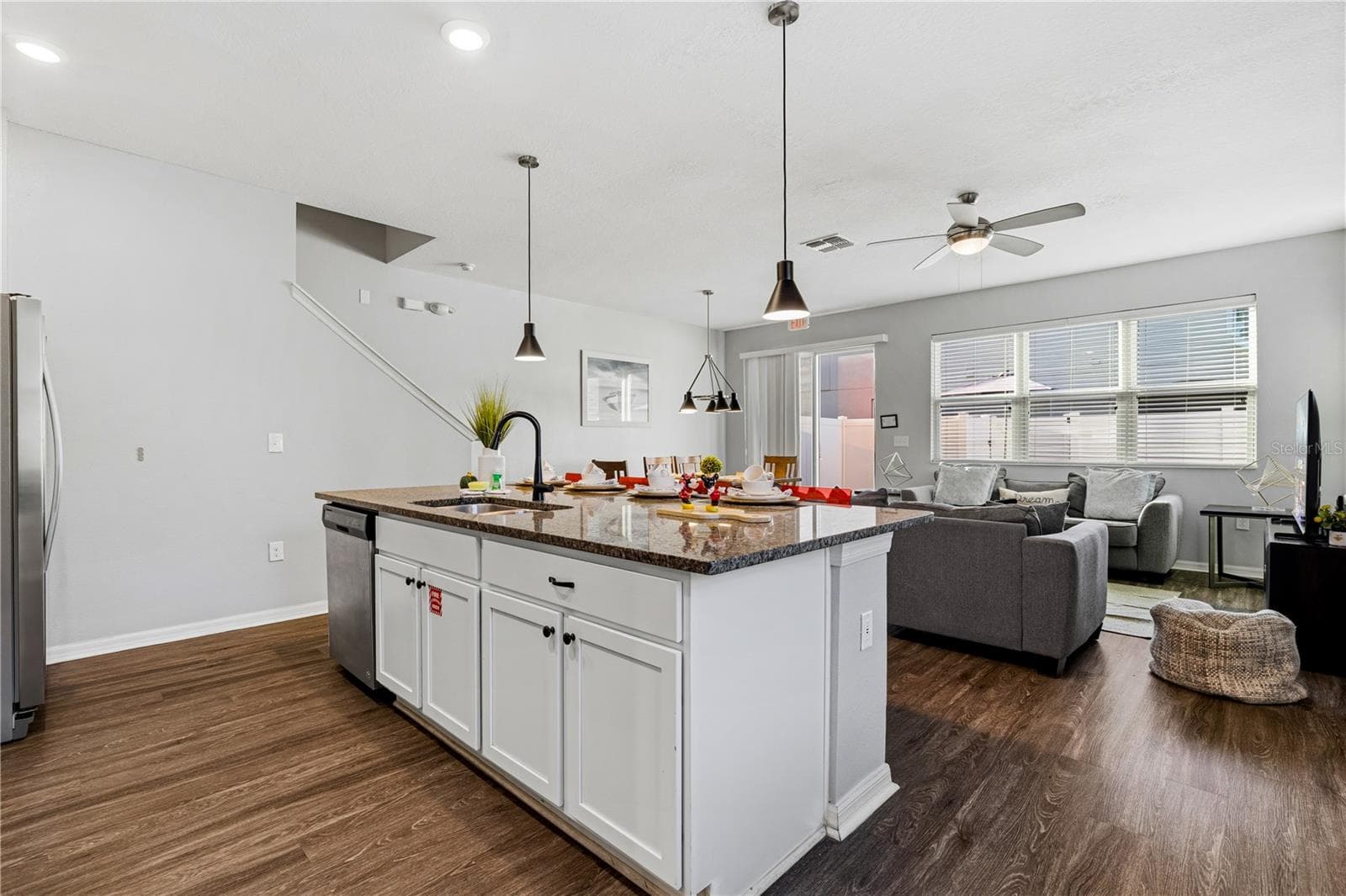 Spacious kitchen, living and dining area - 5150 CROWN HAVEN DR, KISSIMMEE