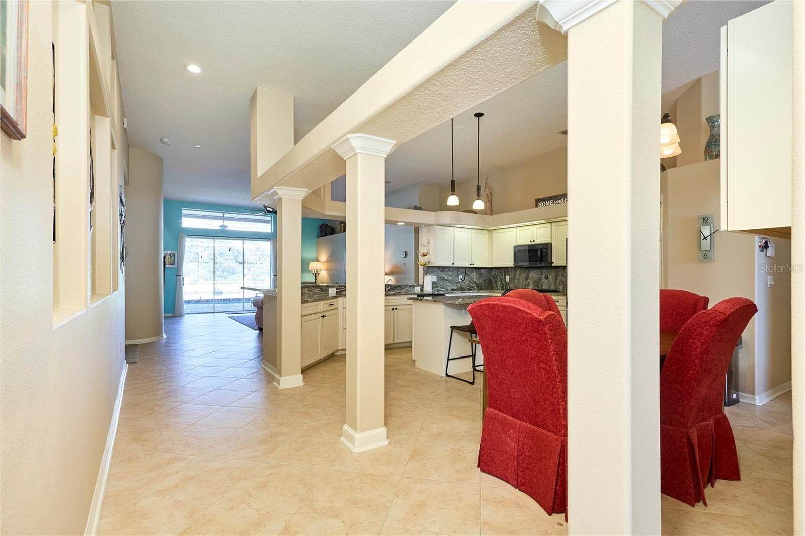 Single Family Residence at 18016 ROYAL FOREST DR, TAMPA, photo 14 of 71