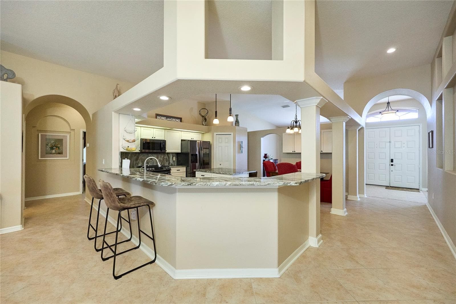 Single Family Residence at 18016 ROYAL FOREST DR, TAMPA, photo 20 of 71