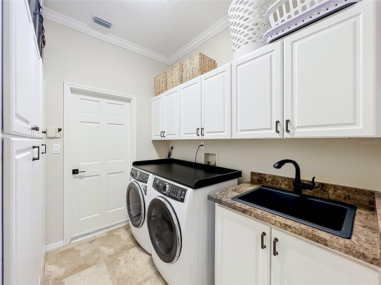 Single Family Residence at 972 OAKPOINT CIR, APOPKA, photo 59 of 102