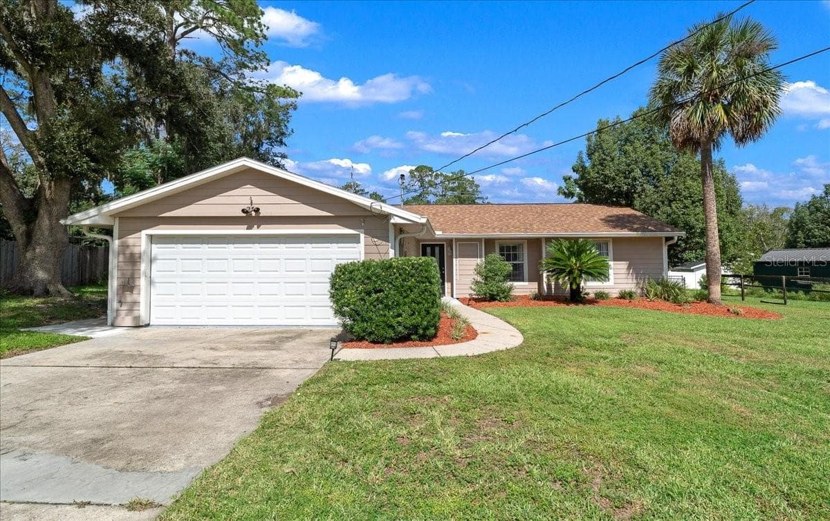 Single Family Residence at 1335 SE 18TH ST, OCALA, photo 7 of 54