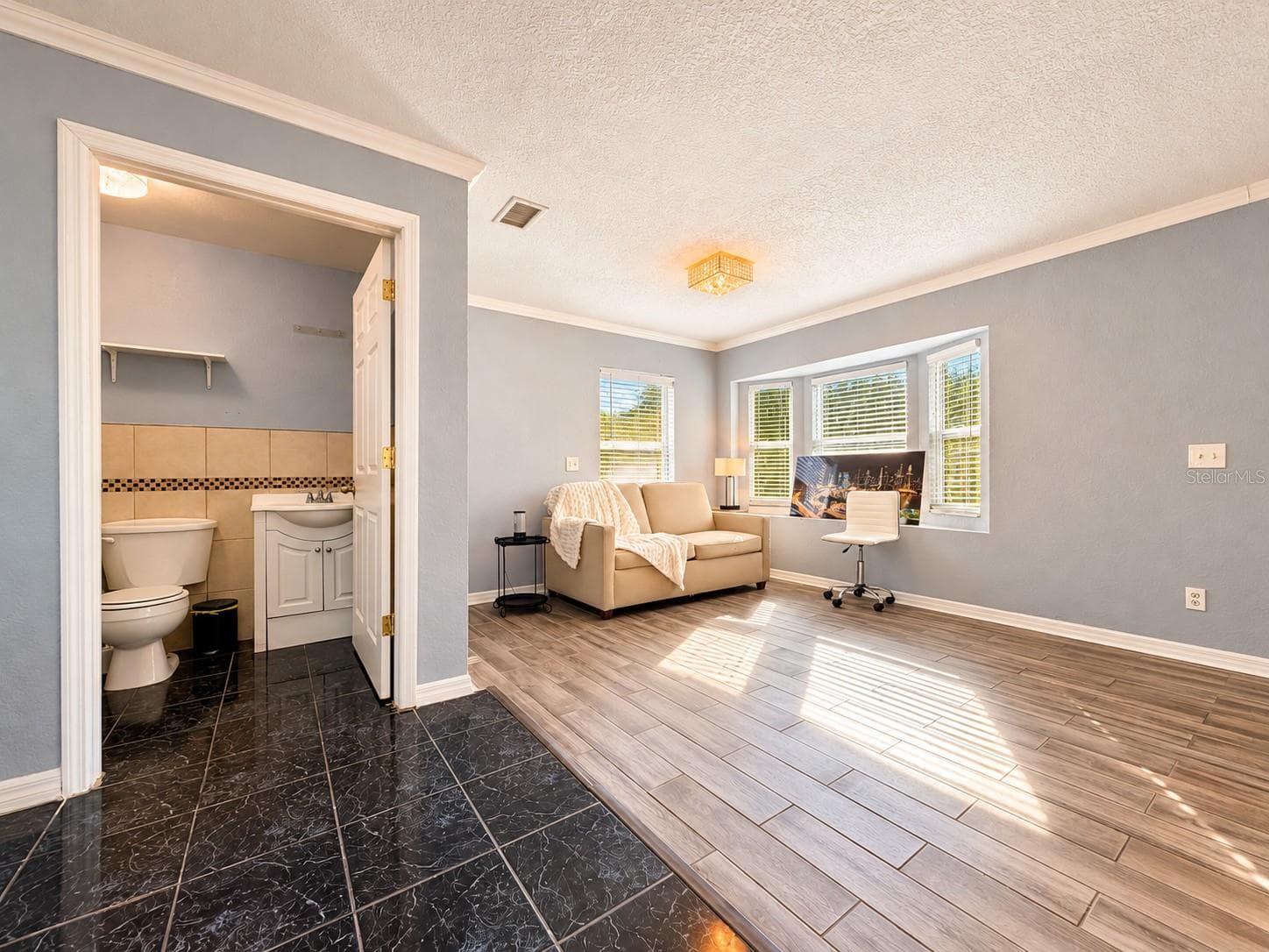 Single Family Residence at 141 S HIAWASSEE RD, ORLANDO, photo 11 of 55
