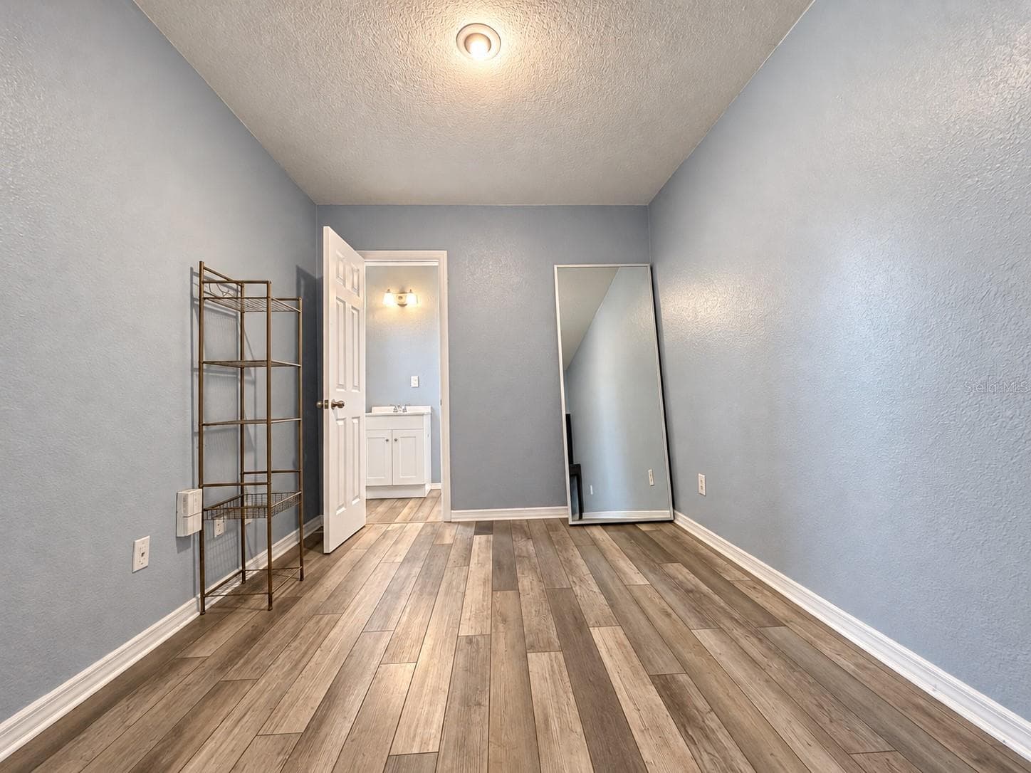 Second Bedroom - 141 S HIAWASSEE RD, ORLANDO