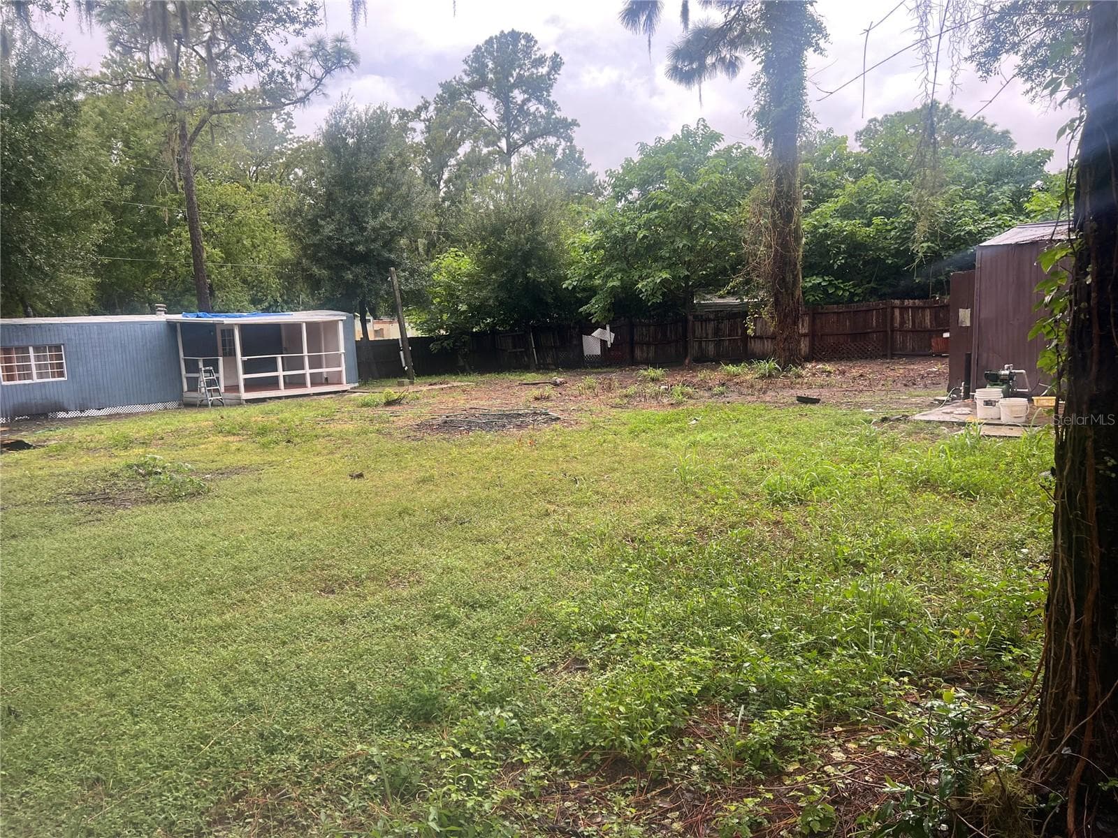 HUGE BACKYARD - 6905 AZLEE AVE, NEW PORT RICHEY