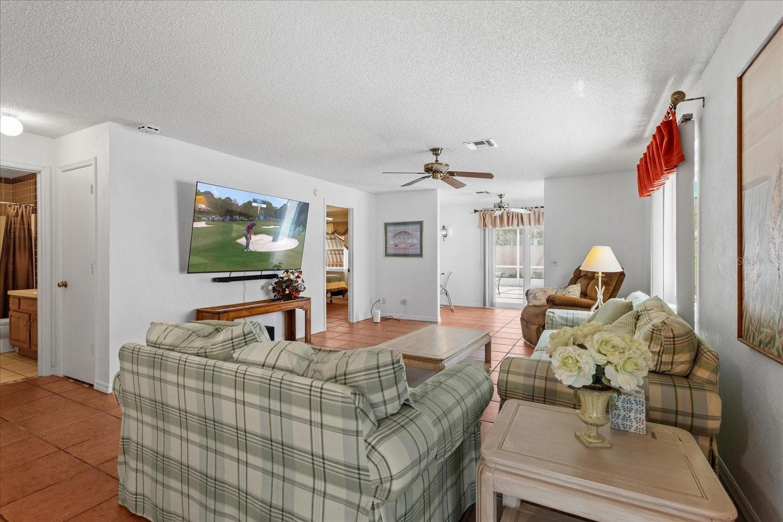 Villa at 952 AVALON AVE. AVE, THE VILLAGES, photo 9 of 27
