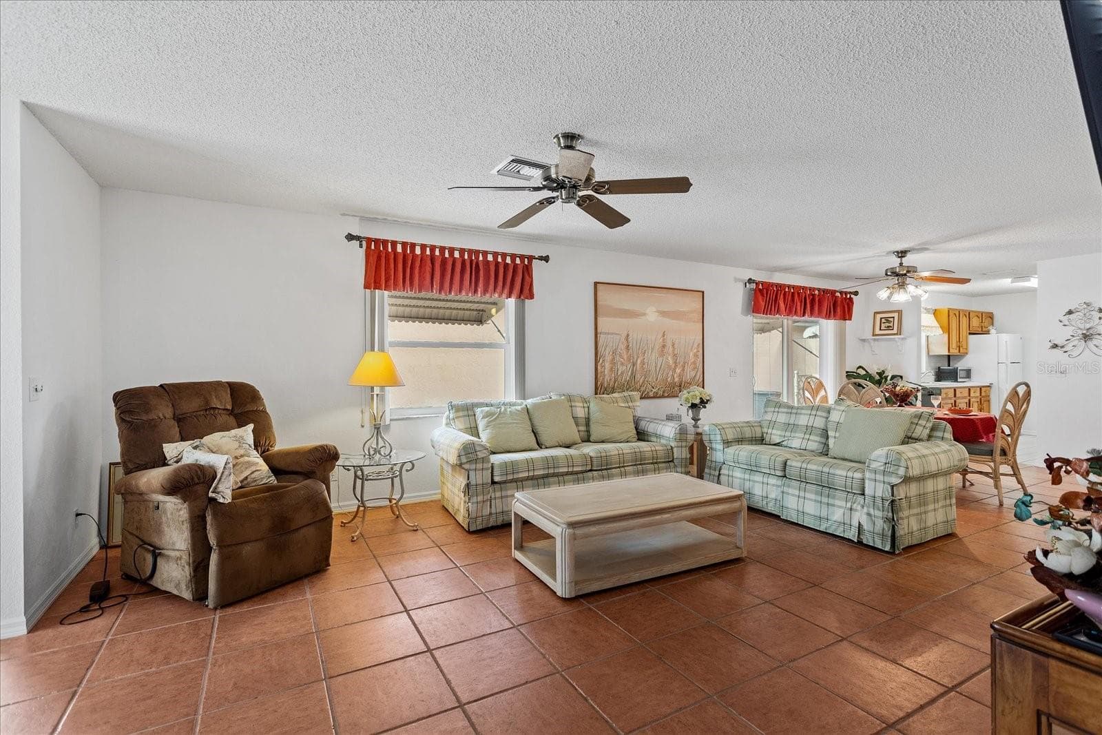 Villa at 952 AVALON AVE. AVE, THE VILLAGES, photo 11 of 27