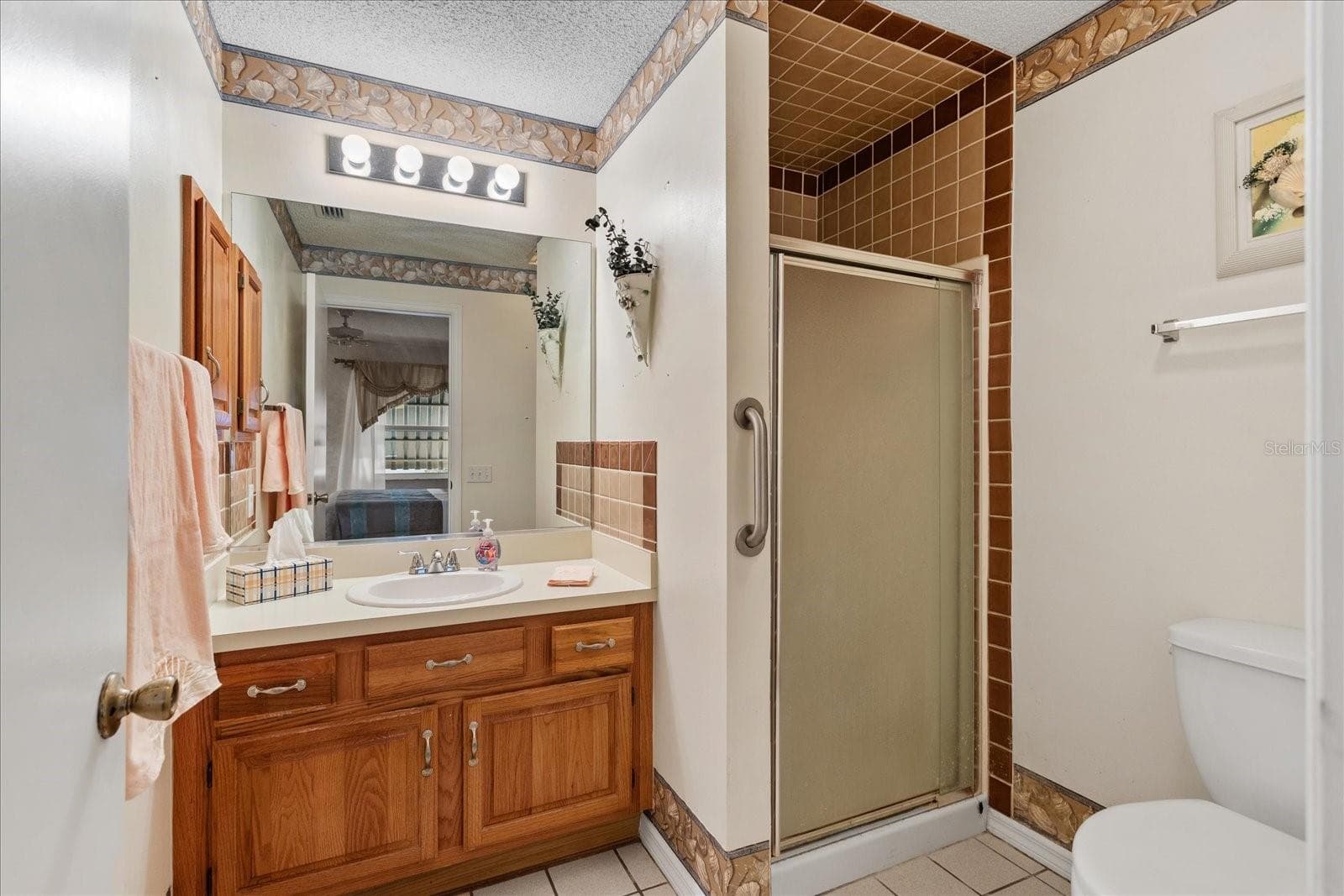 Villa at 952 AVALON AVE. AVE, THE VILLAGES, photo 16 of 27