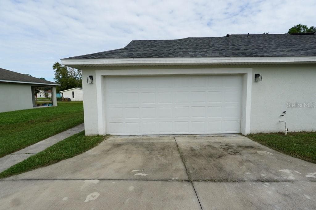 Single Family Residence at 1328 BURNLEY CT, KISSIMMEE, photo 2 of 27