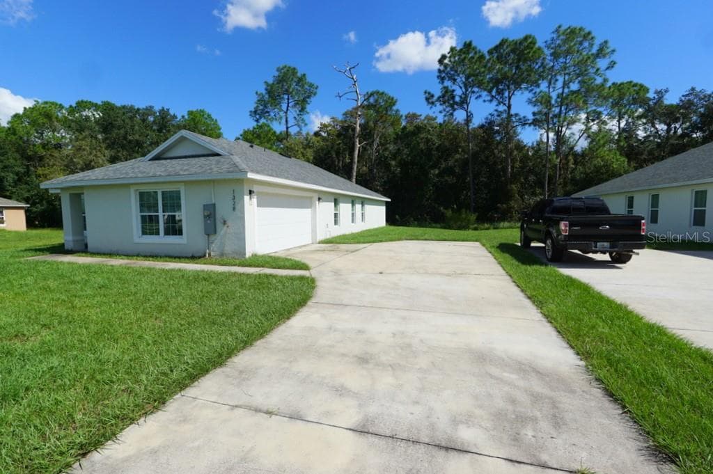 Single Family Residence at 1328 BURNLEY CT, KISSIMMEE, photo 3 of 27
