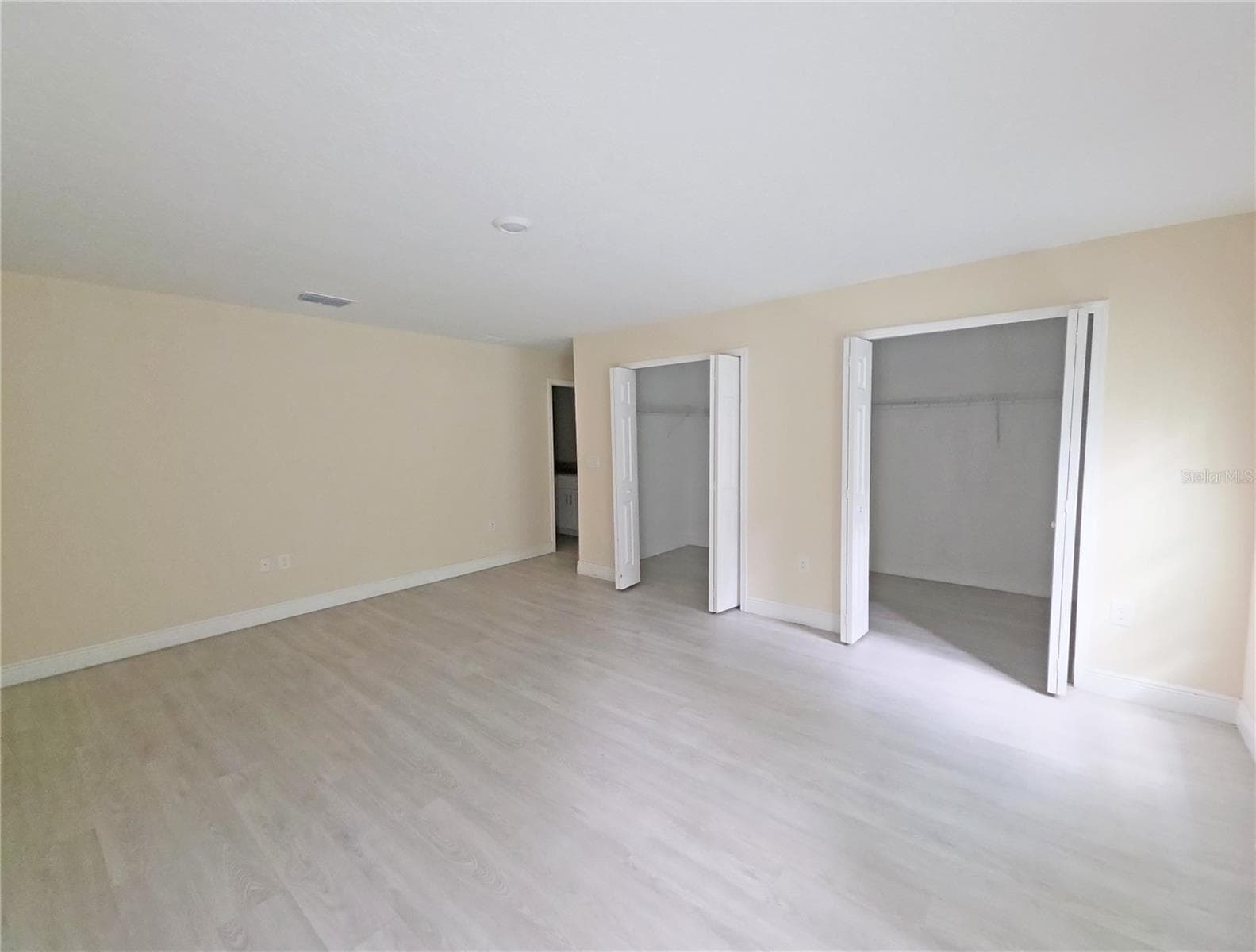 Single Family Residence at 1328 BURNLEY CT, KISSIMMEE, photo 24 of 27