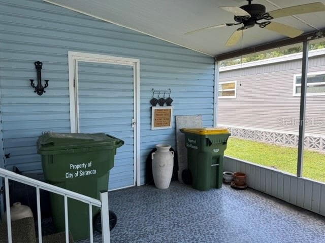 Florida Room - 3412 OAKWOOD BLVD N, SARASOTA