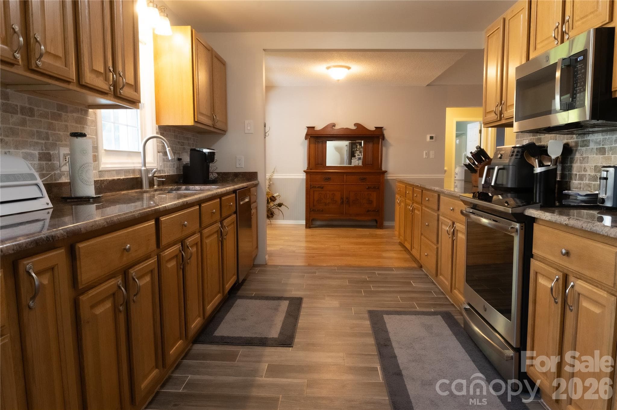 Single Family Residence at 4128 Icard Ridge Road, Hickory, photo 10 of 48