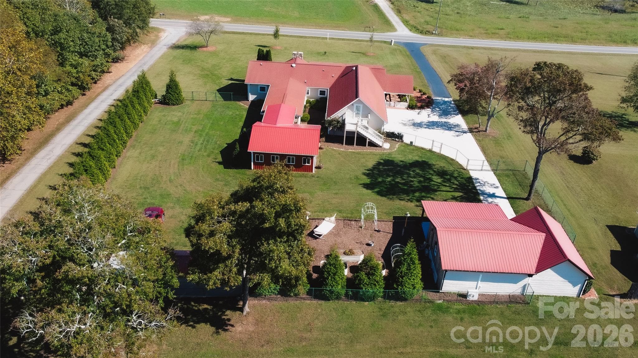 Single Family Residence at 4128 Icard Ridge Road, Hickory, photo 39 of 48