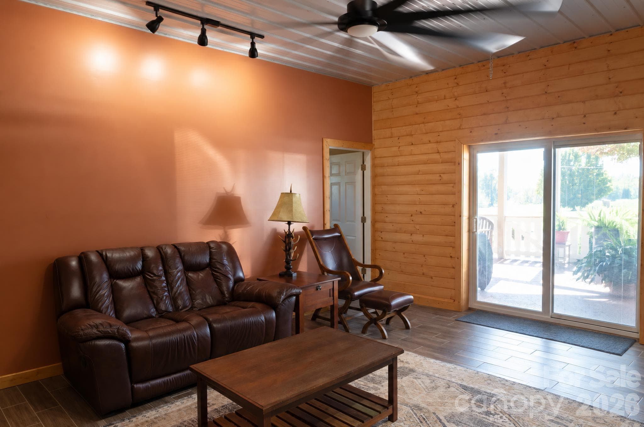 Den - 4128 Icard Ridge Road, Hickory