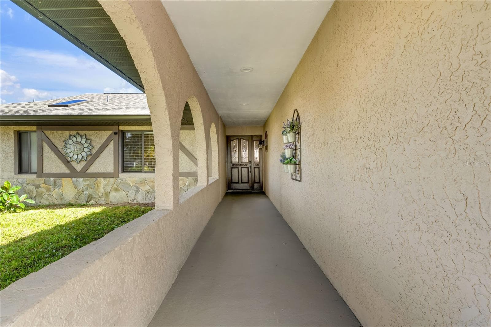 Single Family Residence at 2729 QUEEN PALM DR, EDGEWATER, photo 4 of 16