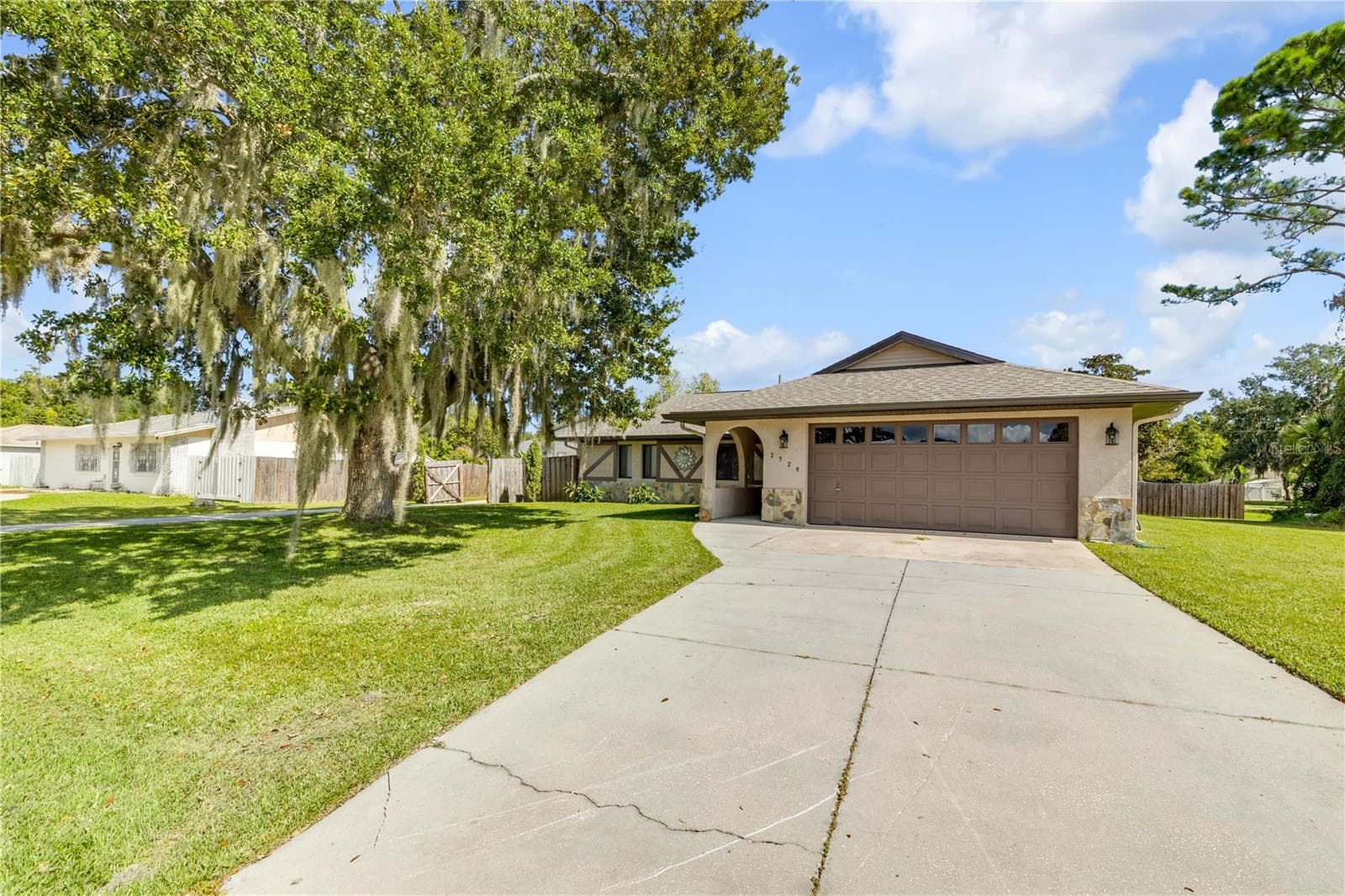 Single Family Residence at 2729 QUEEN PALM DR, EDGEWATER, photo 5 of 16