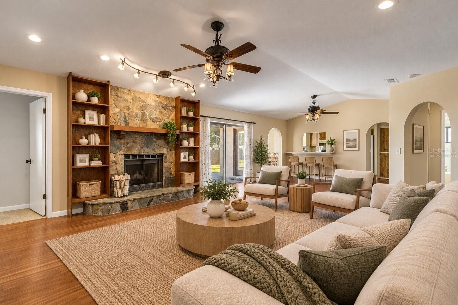 virtually staged - 2729 QUEEN PALM DR, EDGEWATER